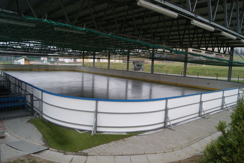 Lodowisko zadaszone TOSiR
